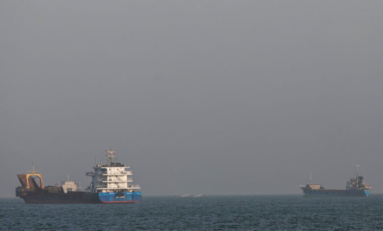 Iran War Live Updates: U.S. and Iran Trade Strikes, Further Threatening Negotiations