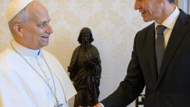 One Is the Pope, the Other an Atheist. They Both Oppose Trump.